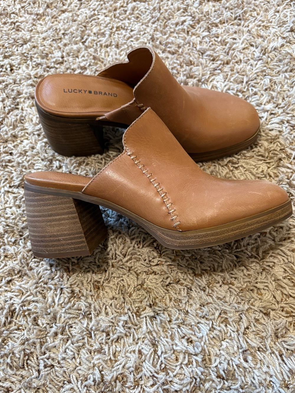 Lucky Brand Qewel mules women’s size 6.5 slip on